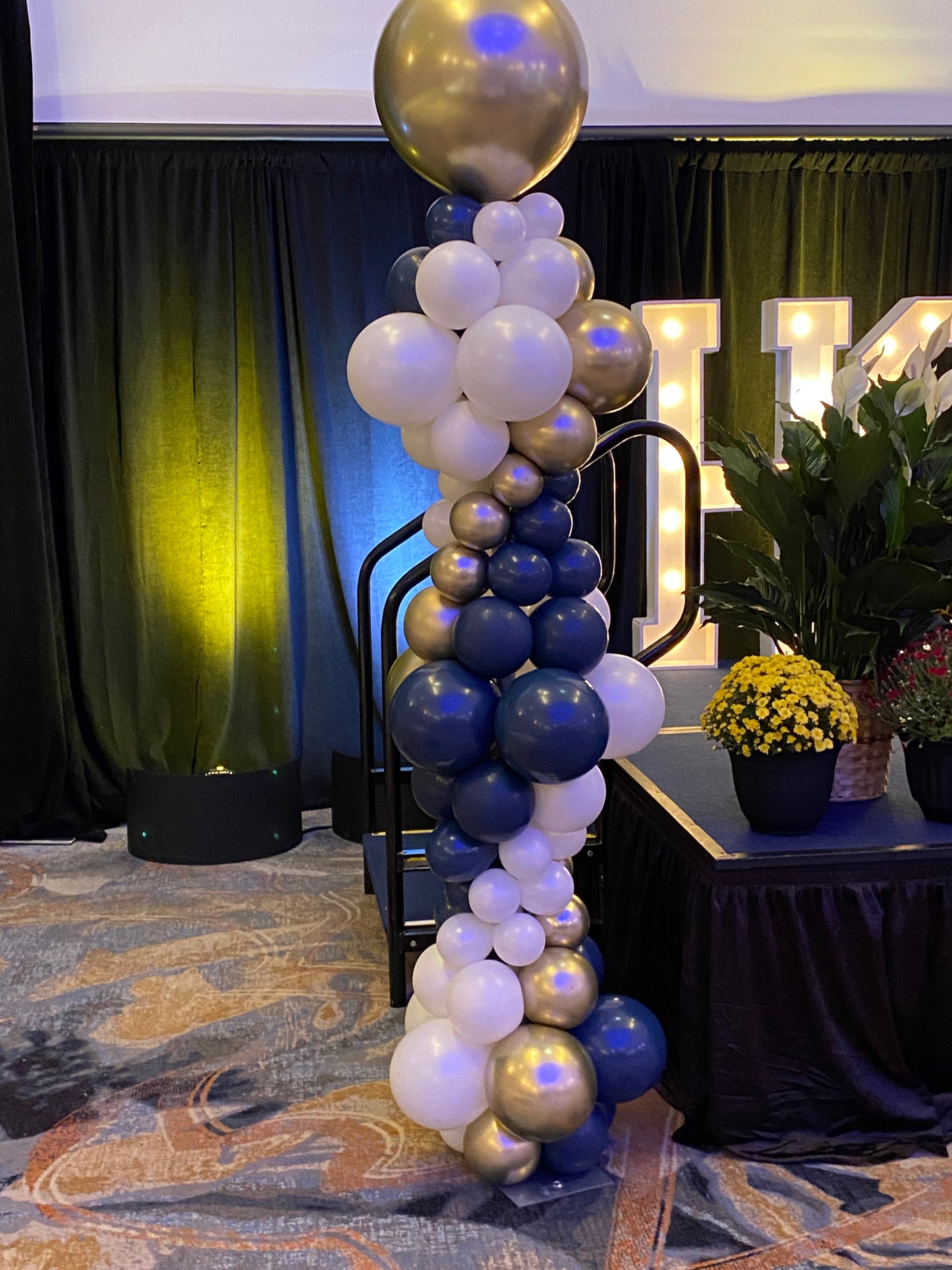 Balloon Columns